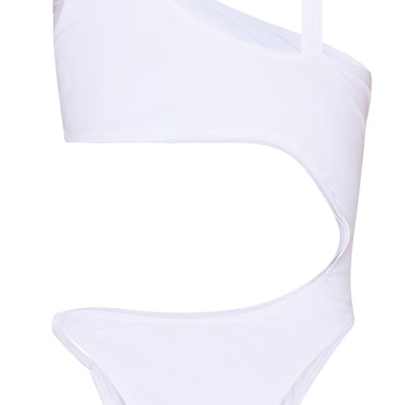 PrettyLittleThing White Asymmetrical Cut-Out One-Piece Swimsuit - Picture 4 of 5